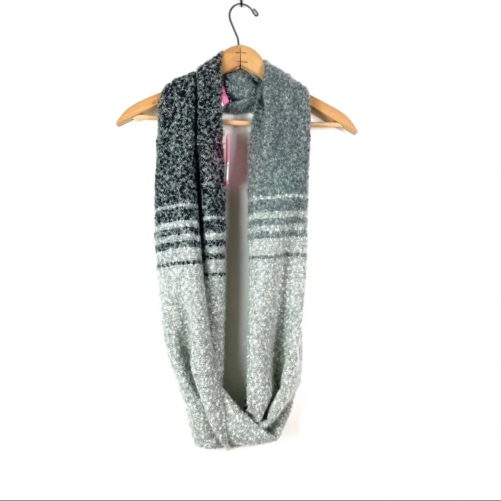 Isaac Mizrahi | Marled Boucle Eternity Scarf